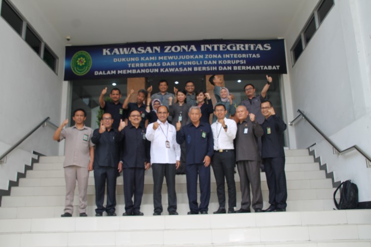 Pengadilan Tinggi Tata Usaha Negara Jakarta Memperoleh Predikat Wilayah Bebas dari Korupsi (WBK) dan Wilayah Birokrasi Bersih Melayani (WBBM)