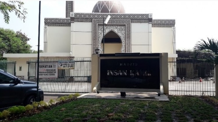 Masjid Insan Kamil Saat Musafir Rehat Sejenak
